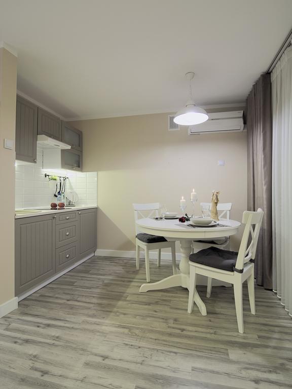 Paradise - Z Klimatyzacja Appartement Częstochowa Buitenkant foto